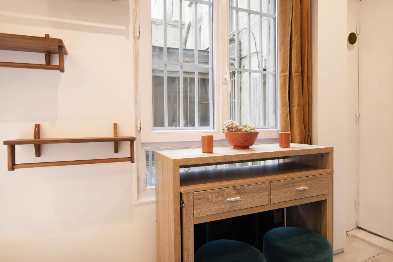 Guestready - Studio With Jacuzzi In The 10 Th Apartment Paris Exterior foto
