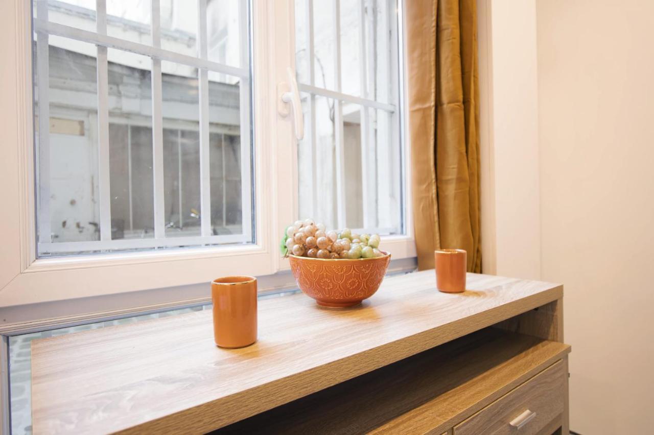 Guestready - Studio With Jacuzzi In The 10 Th Apartment Paris Exterior foto